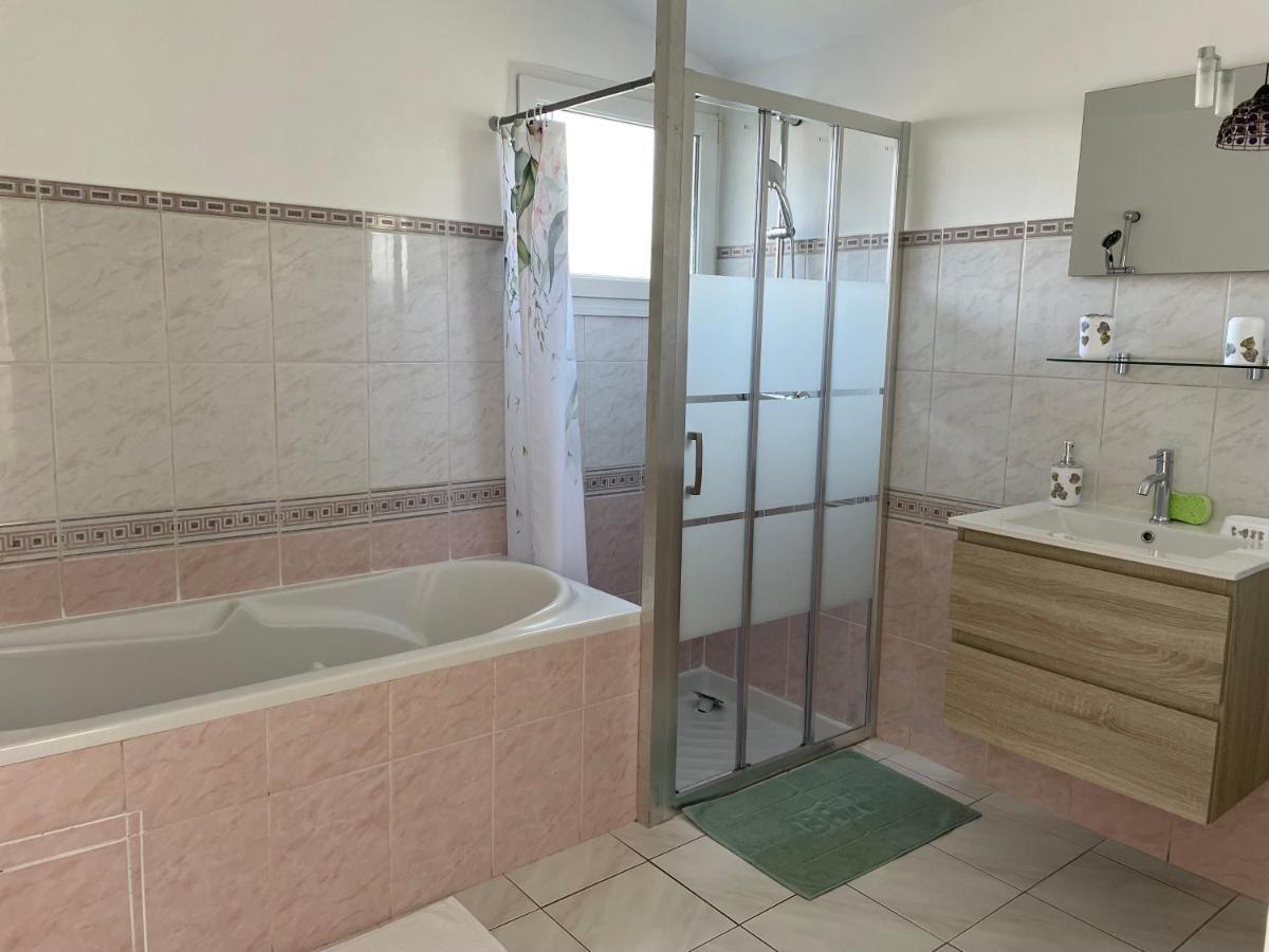 Gites Le Rucher De Kerillis Plouguiel Bagian luar foto